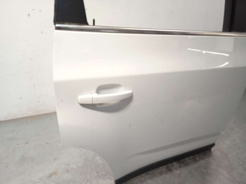 Recambio de puerta trasera derecha para chevrolet orlando (j309) 2.0 d referencia OEM IAM 95242607 2