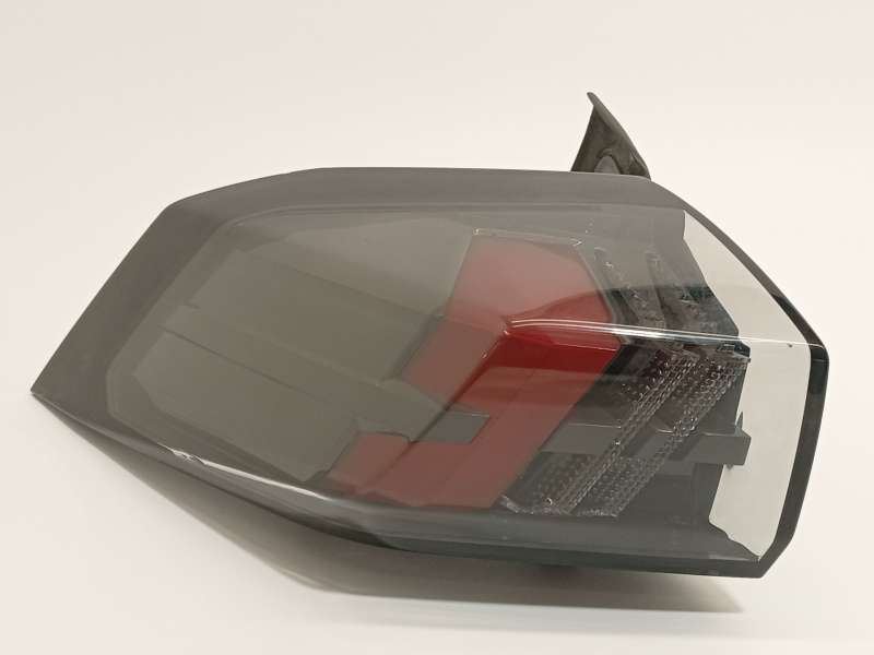 Recambio de piloto trasero izquierdo para peugeot 2008 ii (ud_, us_, uy_, uj_, ur_, uc_) 1.2 puretech 130 referencia OEM IAM 983