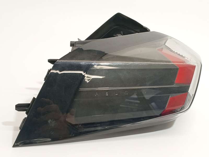 Recambio de piloto trasero izquierdo para peugeot 2008 ii (ud_, us_, uy_, uj_, ur_, uc_) 1.2 puretech 130 referencia OEM IAM 983 2
