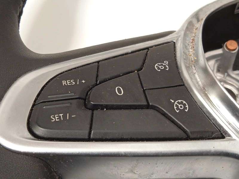 Recambio de volante para renault clio v 1.0 tce referencia OEM IAM 484002607R - Negro 3