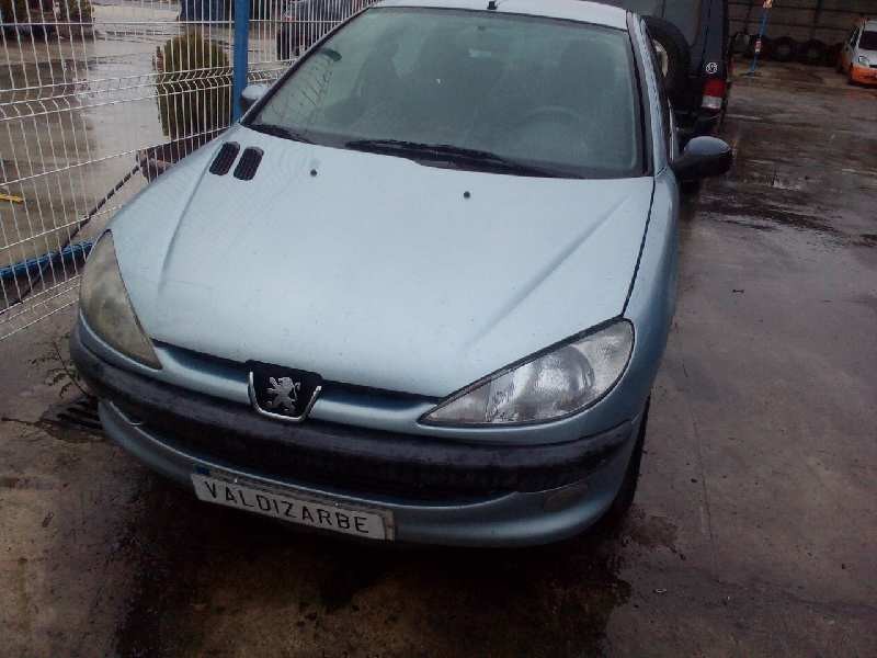 PEUGEOT 206 BERLINA