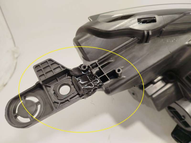 Recambio de faro izquierdo para citroën c4 iii 1.2 referencia OEM IAM 9830649480  73374697 5