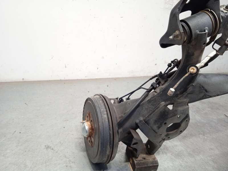 Recambio de puente trasero para fiat 500l (351_, 352_) 1.4 (199lyb1b) referencia OEM IAM 52052983 - Blanco 2