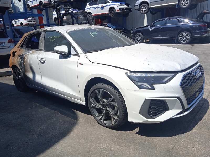 AUDI A3 SPORTBACK (8YA)