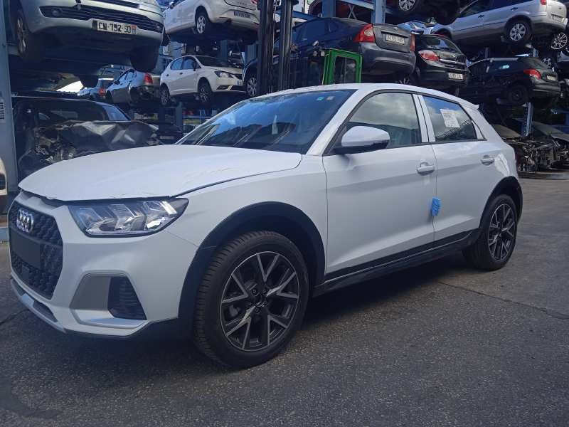 AUDI A1 CITYCARVER (GBH)