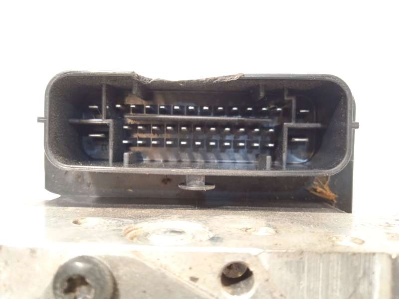 Recambio de abs para kia cee'd 1.4 crdi cat referencia OEM IAM 58920A2230 6158945200 A258920800 4