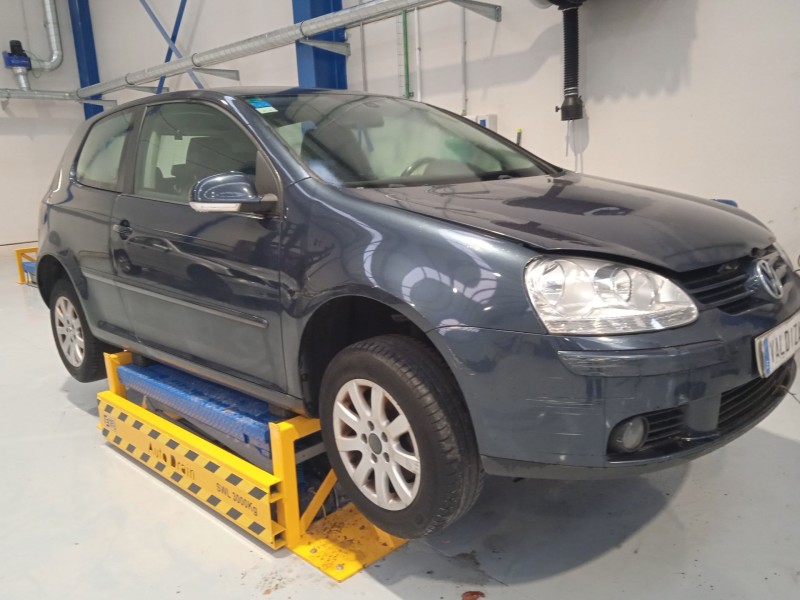 VOLKSWAGEN GOLF V (1K1)