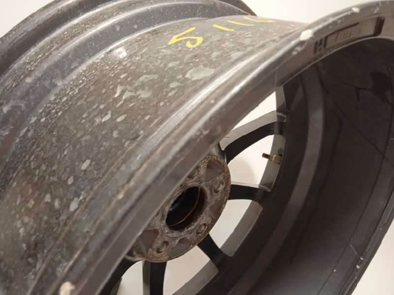 Recambio de llanta para toyota gt 86 sport referencia OEM IAM KBA52564 SU00306811 - Gris 8