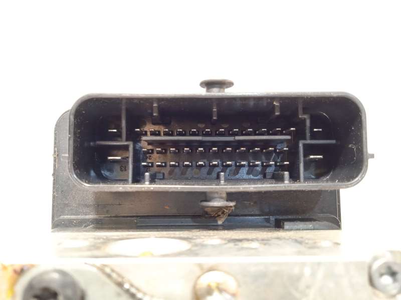 Recambio de abs para kia stonic (ybcuv) drive referencia OEM IAM 58920H8260 BE6003V109 BH6013V105 4