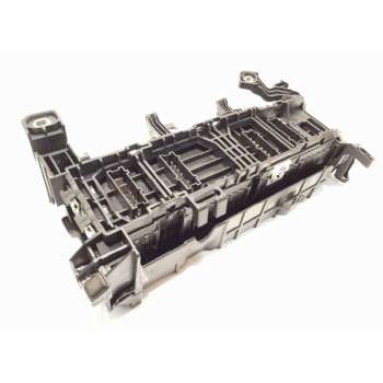 CAJA RELES / FUSIBLES A2465402614 A2469067200