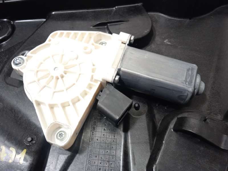 Recambio de elevalunas delantero derecho para mercedes-benz clase cla (w117) cla 200 (117.343) referencia OEM IAM A1177209900  A 2