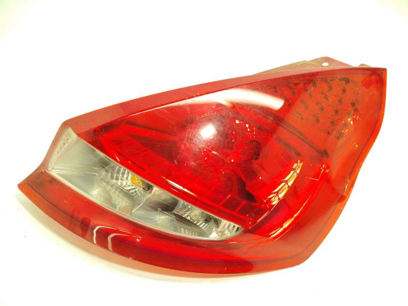 Recambio de piloto trasero derecho para ford fiesta vi (cb1, ccn) 1.4 referencia OEM IAM 8A6113404AE 1709552 2