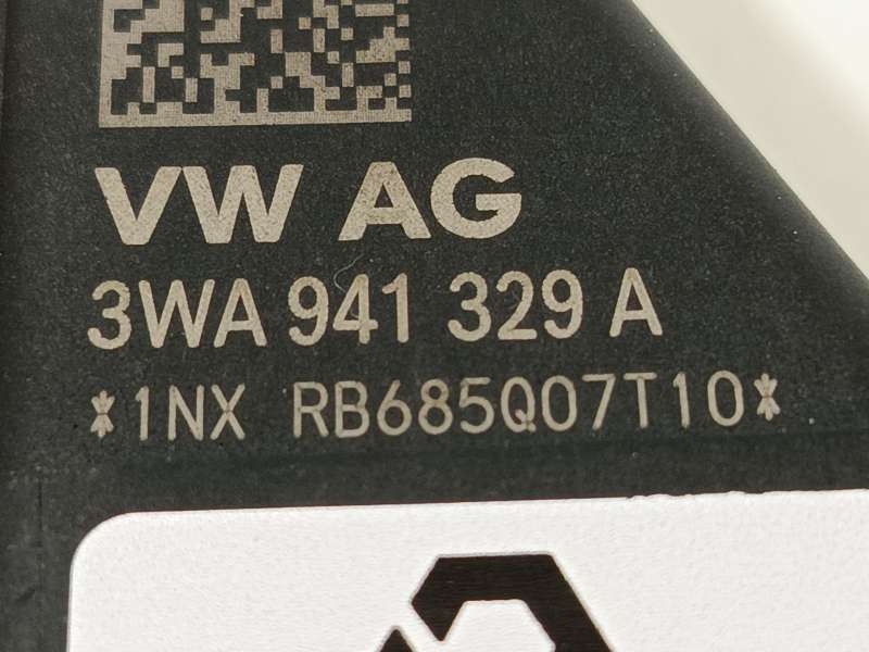 Recambio de modulo electronico para volkswagen tiguan 2,0 tig referencia OEM IAM 3WA941329A  0281003273 4