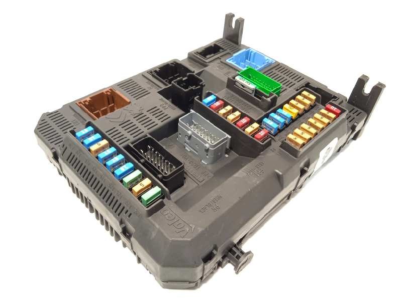 CAJA RELES / FUSIBLES 9819849680 1631852680 