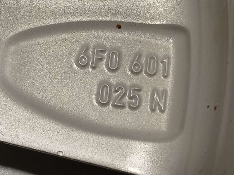 Recambio de llanta para seat ibiza v (kj1, kjg) 1.0 tsi referencia OEM IAM 6F0601025G8Z8 - Blanco 8