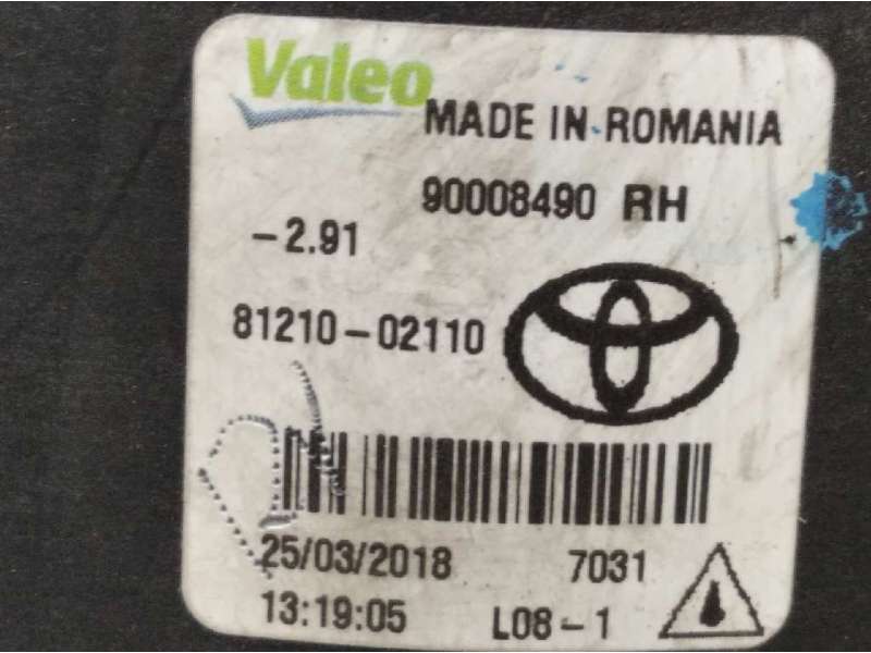 Recambio de faro antiniebla derecho para toyota auris 1.8 16v (híbrido) referencia OEM IAM 8121002110 3