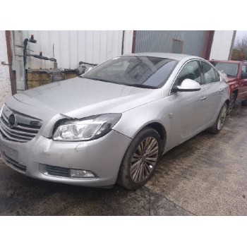 opel insignia berlina del año 2012
