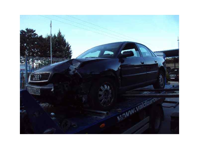 AUDI A4 BERLINA (B5)