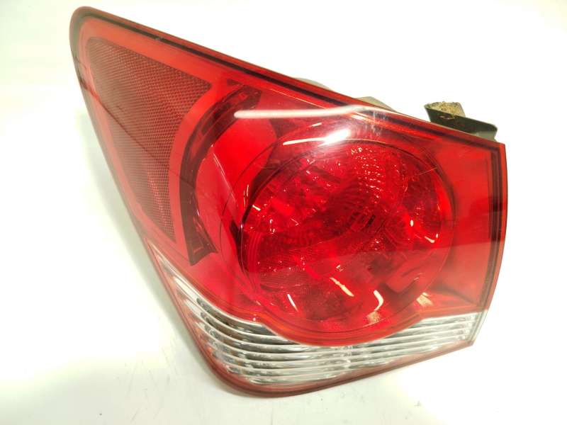 Recambio de piloto trasero izquierdo para chevrolet cruze (j300) 2.0 cdi referencia OEM IAM 95039730 2