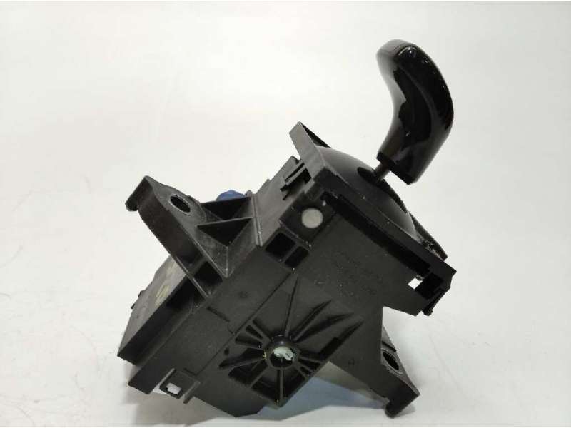 Recambio de palanca cambio para toyota auris 1.8 16v (híbrido) referencia OEM IAM 75C583LHD  3355012J20 3