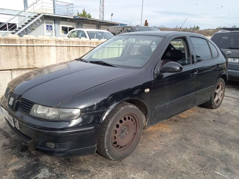 SEAT LEON (1M1)