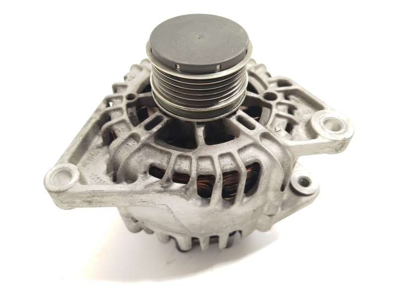 Recambio de alternador para kia cee'd sw (ed) 1.6 crdi 90 referencia OEM IAM 373002A601 2616019A TG12C140 2