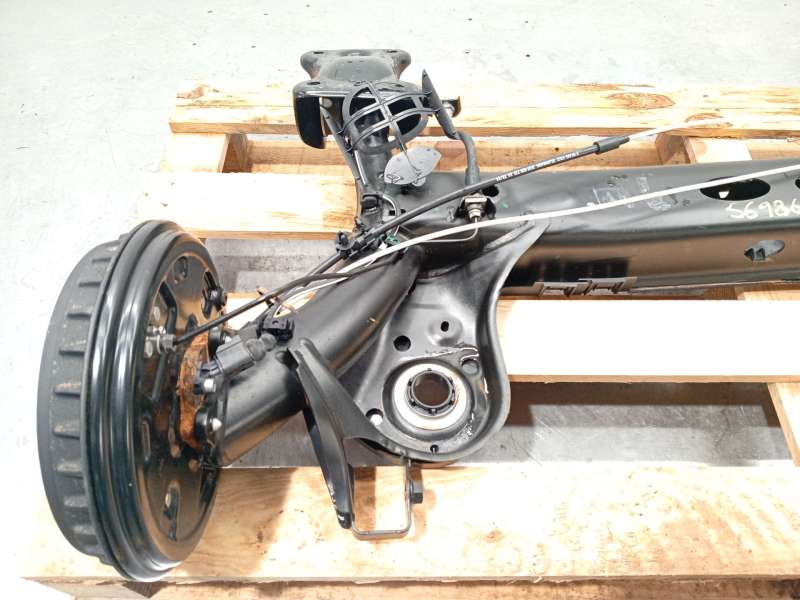 Recambio de puente trasero para seat ibiza v (kj1, kjg) 1.0 tsi referencia OEM IAM 2Q0501053CN - Blanco 2