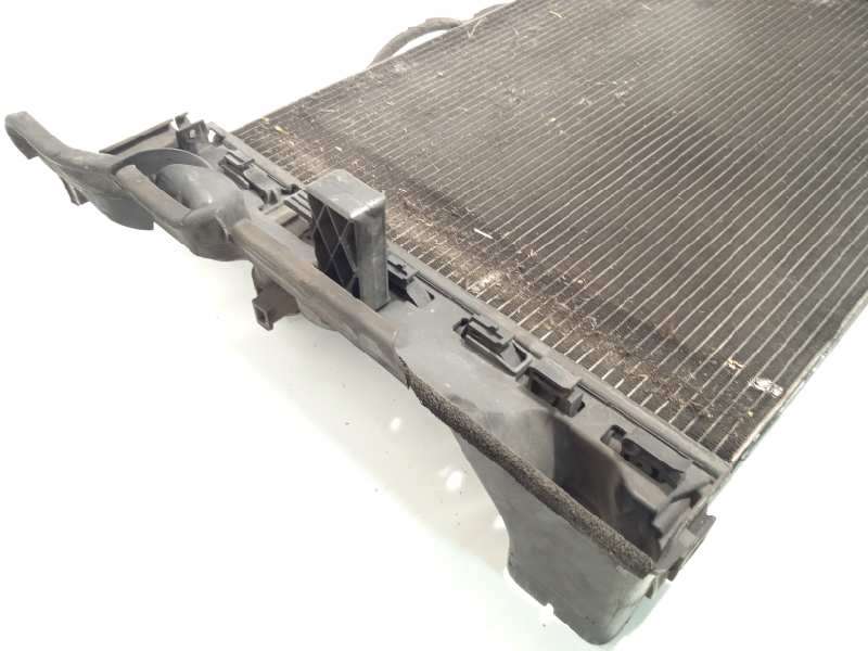 Recambio de radiador agua para volvo xc70 2.4 diesel cat referencia OEM IAM 31261104 - Negro 2