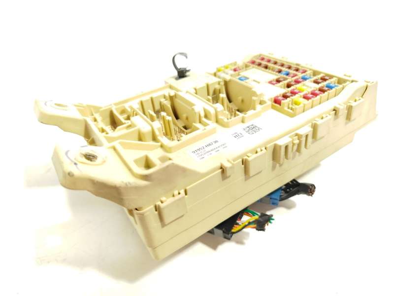 Recambio de caja reles / fusibles para kia stonic (yb) 1.0 t-gdi referencia OEM IAM 91952H8730 - Blanco 2