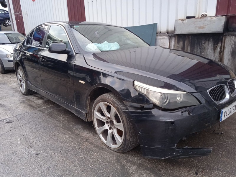 BMW 5 (E60)