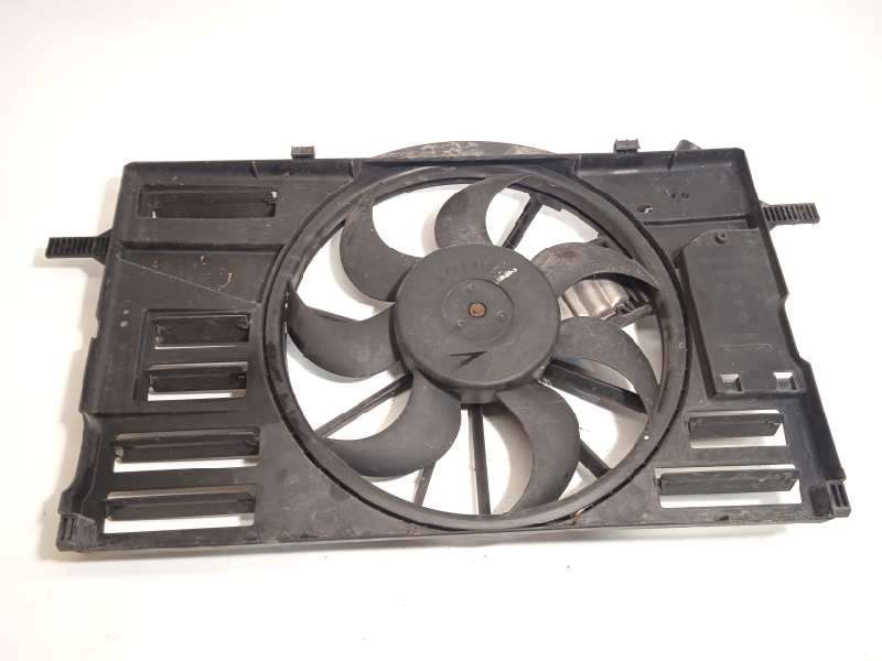 Recambio de electroventilador para volvo c30 referencia OEM IAM 30741630 3