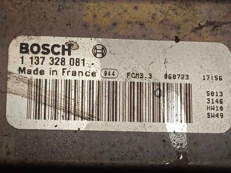 Recambio de electroventilador para volvo c30 referencia OEM IAM 30741630 4