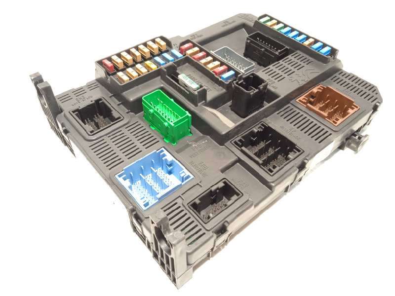 CAJA RELES / FUSIBLES 9819849680 1631852680 