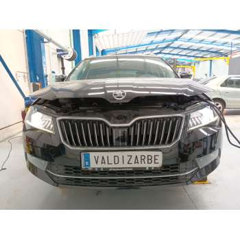SKODA SUPERB III Station Wagon (3V5) de desguace