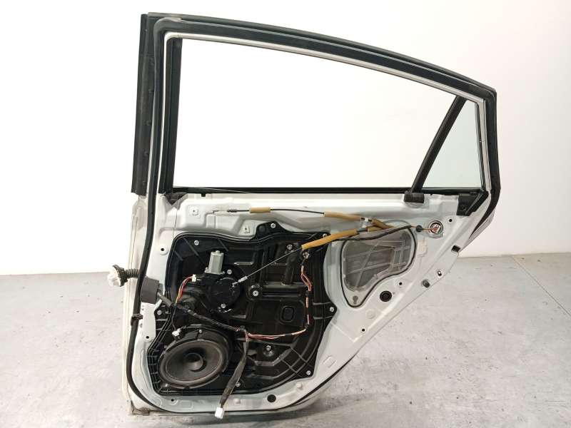Recambio de puerta trasera derecha para mazda 6 hatchback (gh) 2.0 mzr (ghefs) referencia OEM IAM GSYM7202XF - Blanco 5