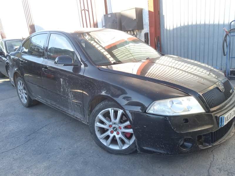 SKODA OCTAVIA BERLINA (1Z3)