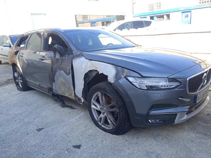 VOLVO V90 CROSS COUNTRY