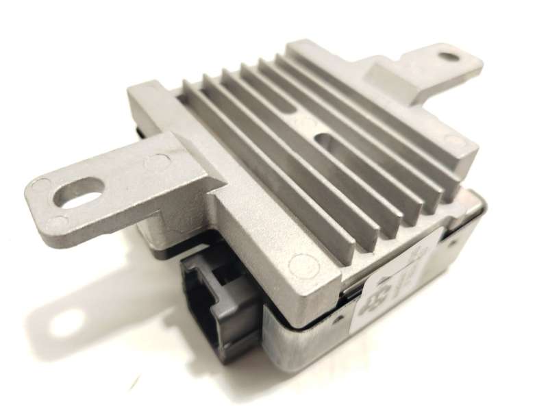 Recambio de modulo electronico para peugeot ion electric referencia OEM IAM 8633A033  E271003004 - Blanco 2