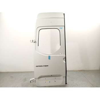 PUERTA TRASERA IZQUIERDA A9077405500 9077405400