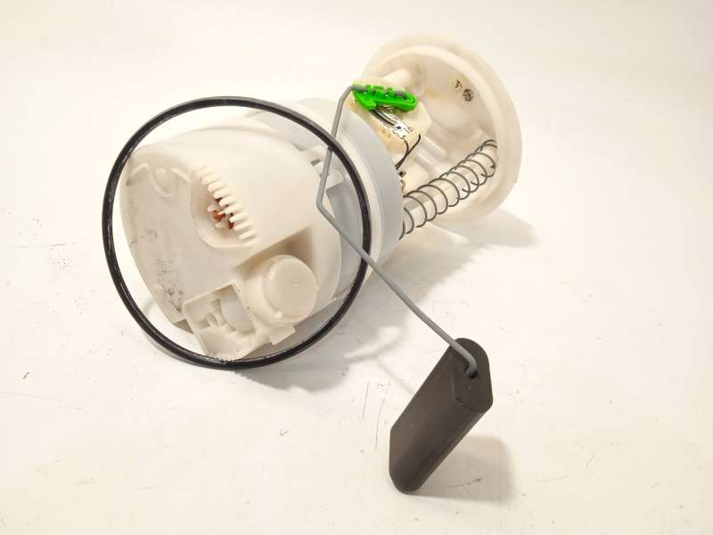 Recambio de bomba combustible para renault twingo ii (cn0_) 1.2 16v (cn04, cn0a, cn0b) referencia OEM IAM 8200368239 3