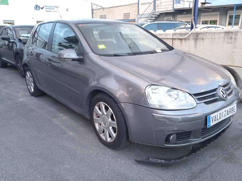 VOLKSWAGEN GOLF V BERLINA (1K1)