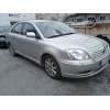 toyota avensis (_t25_) del año 2004