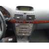 toyota avensis (_t25_) del año 2004