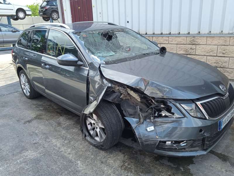 SKODA OCTAVIA III COMBI (5E5, 5E6)
