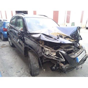 VOLKSWAGEN TIGUAN (5N1)