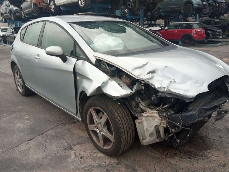 SEAT LEON (1P1)