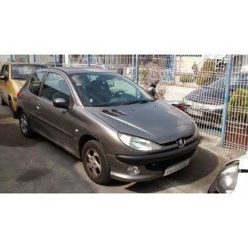 PEUGEOT 206 BERLINA