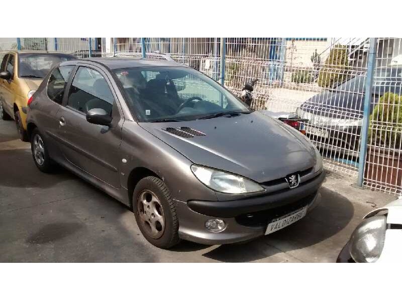 PEUGEOT 206 BERLINA