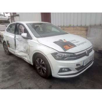 VOLKSWAGEN POLO (AW)