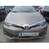 toyota auris (_e18_) del año 2015